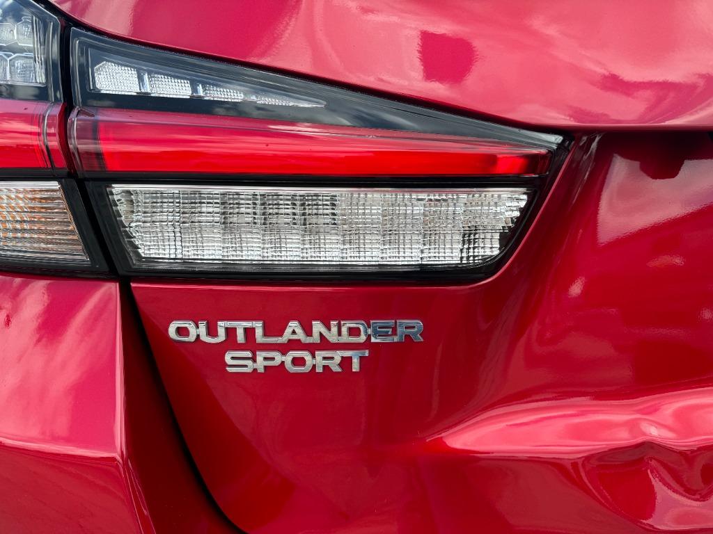 2020 Mitsubishi Outlander Sport ES photo 13