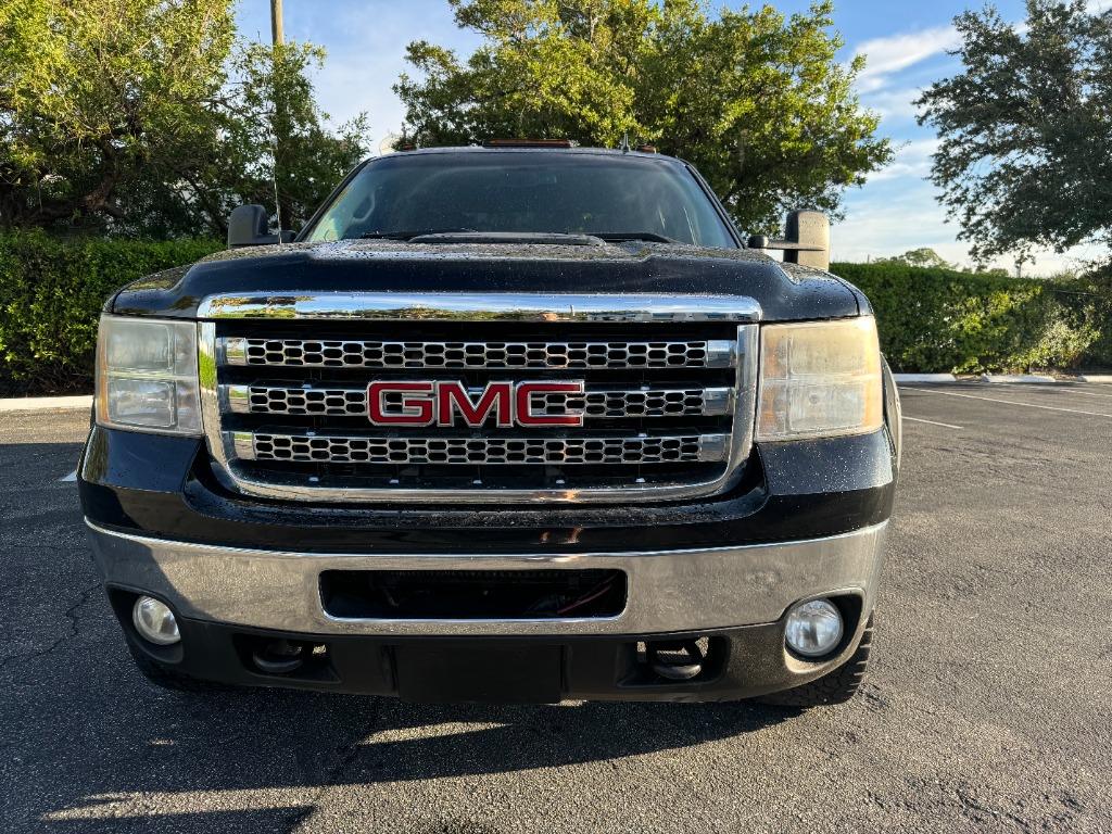 2013 GMC Sierra 2500HD SLE photo 3