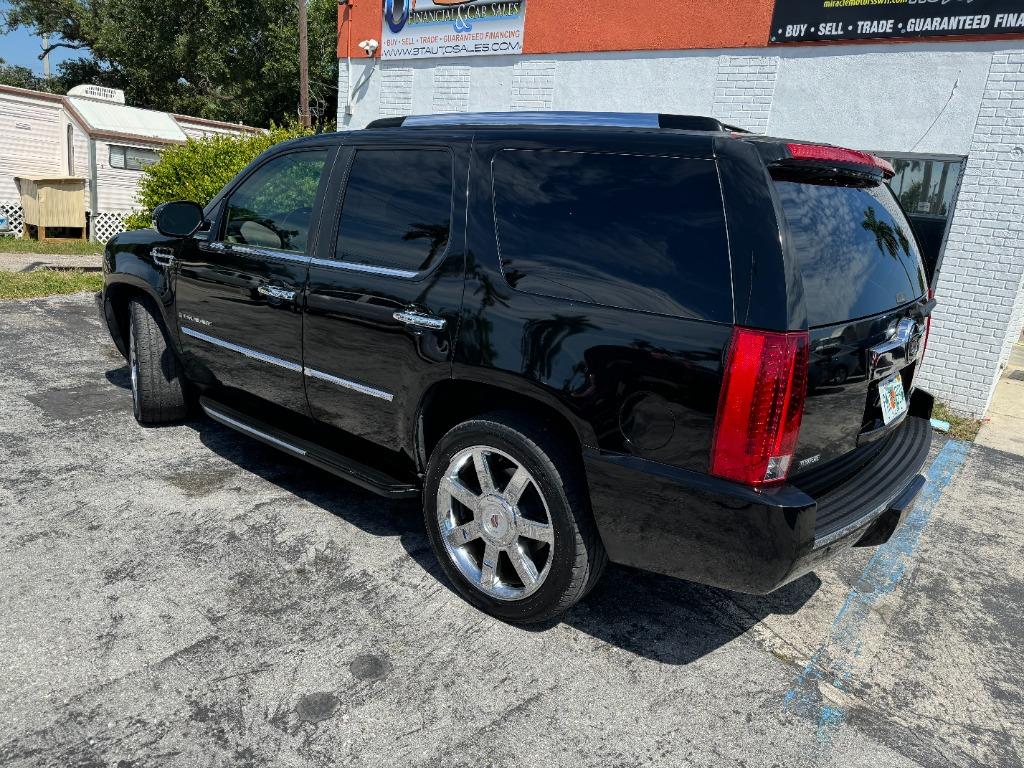 2009 Cadillac Escalade Base photo 6