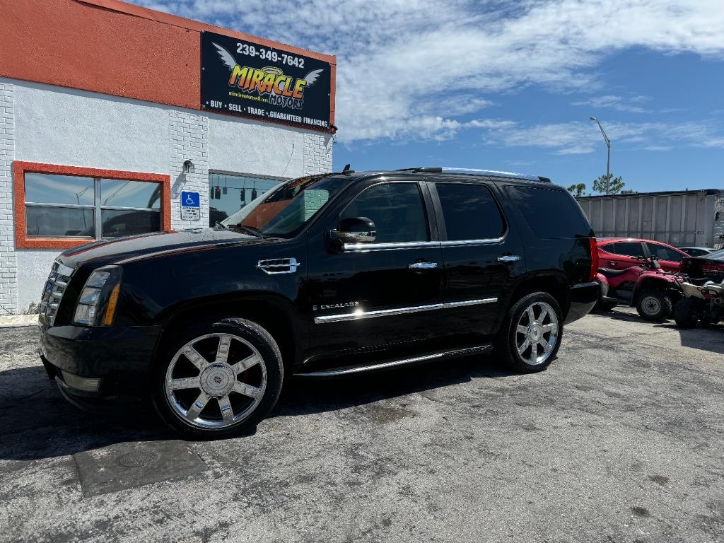 2009 Cadillac Escalade Base photo 1