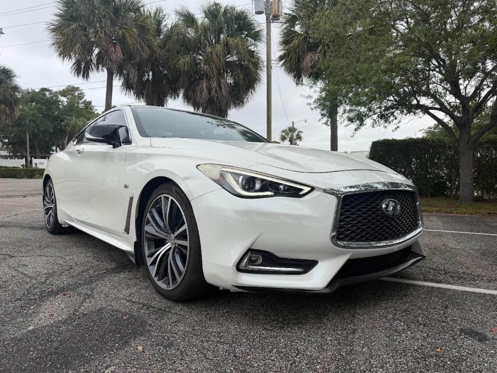 2017 INFINITI Q60 Coupe Premium