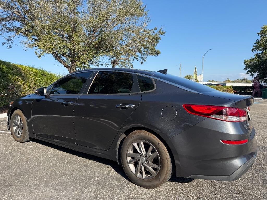 2020 Kia Optima LX - Photo 14