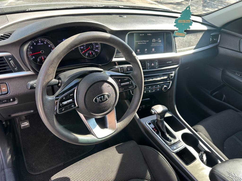 2020 Kia Optima LX - Photo 9