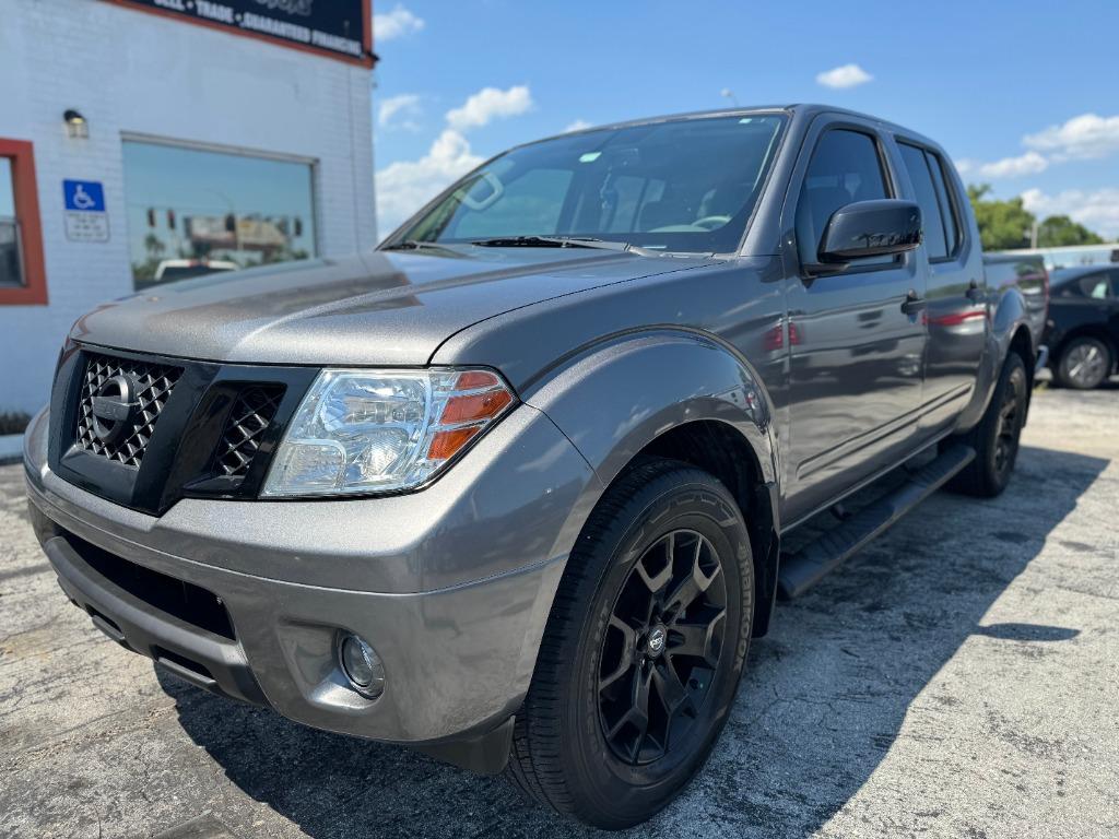 2020 Nissan Frontier SV photo 2