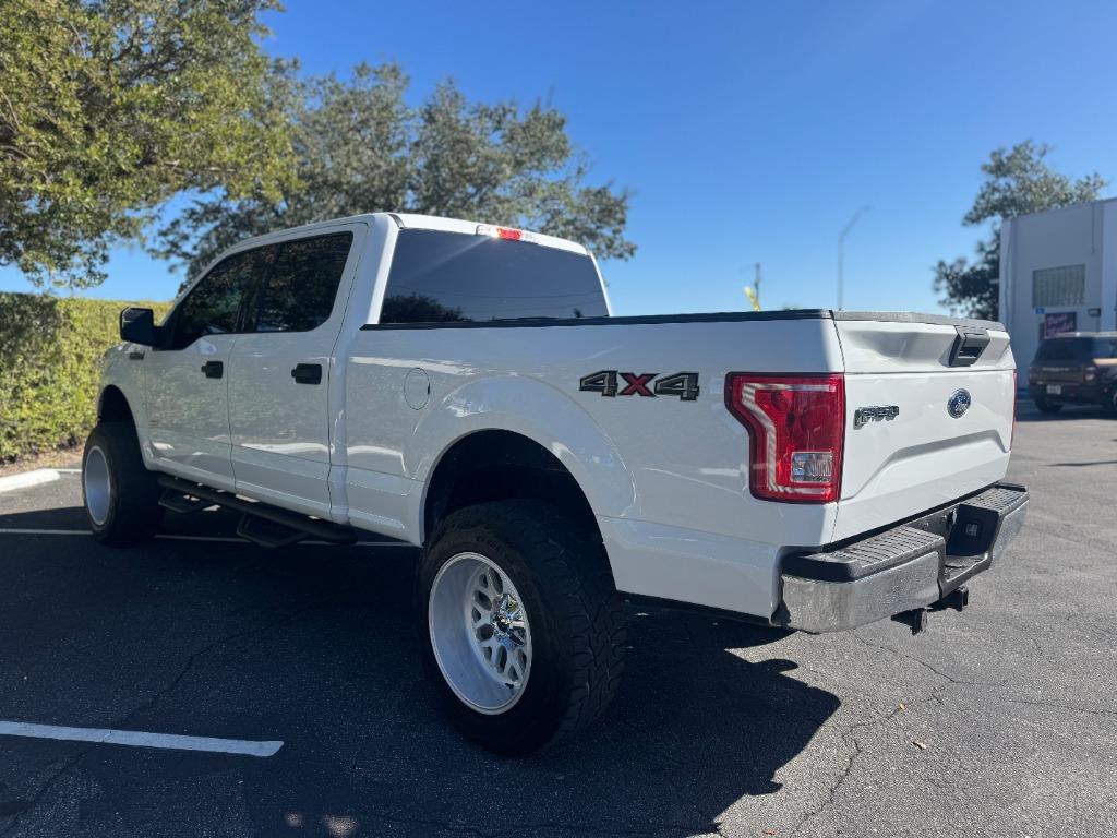 2016 Ford F-150 XLT photo 13